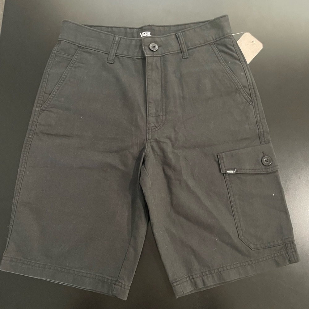 NWT Vans Cargo Shorts, Size 28